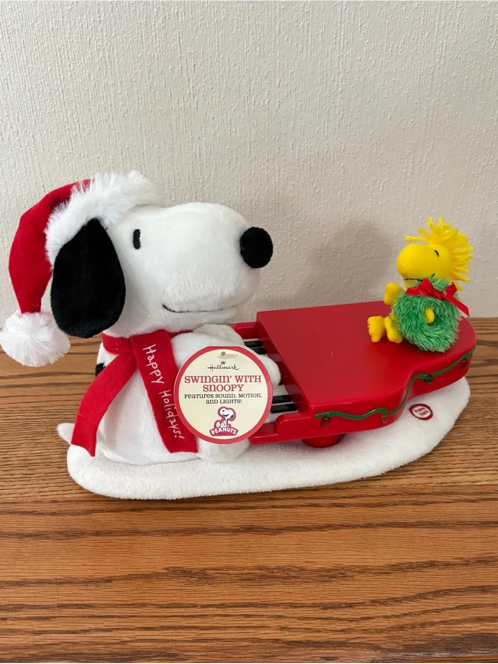 Hallmark Swingin' With Snoopy Woodstock Piano Music Lights 2009 Christmas NWT